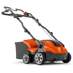 Husqvarna S138i 36V Battery Lawn Scarifier